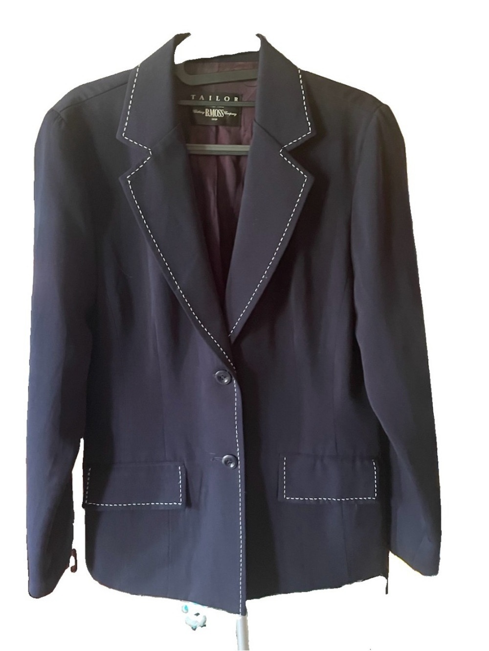 Tailor B. Moss Navy Blazer with White Contrast Stitching